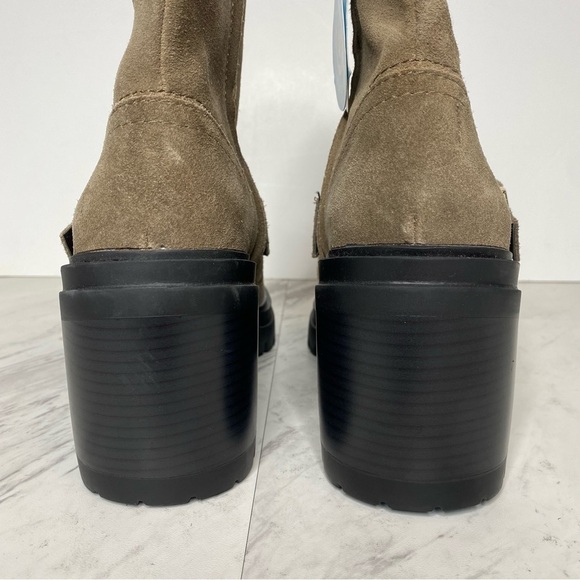 Kenneth Cole Rhode Heel Buckle Suede Bootie 8 1/2 - Picture 4 of 13